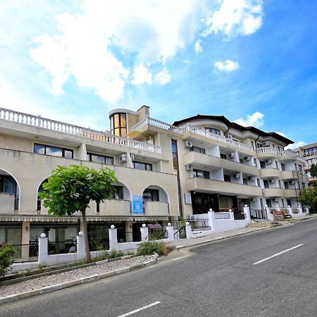Hotel Corona Sveti Vlas Exterior foto