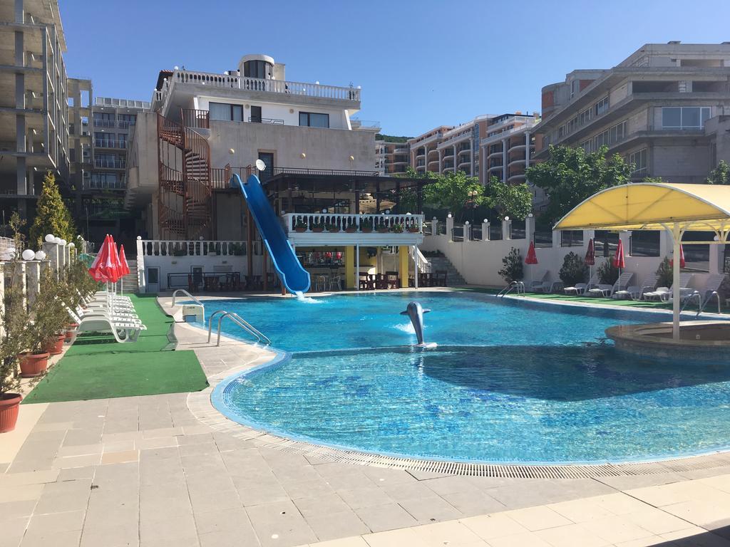Hotel Corona Sveti Vlas Exterior foto